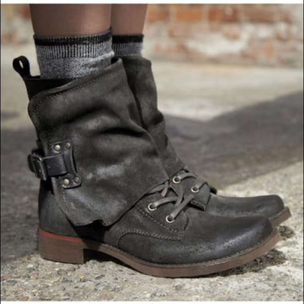 Funnel' Boot
ZIGI GIRL